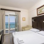 Кімната у готелі в Греції